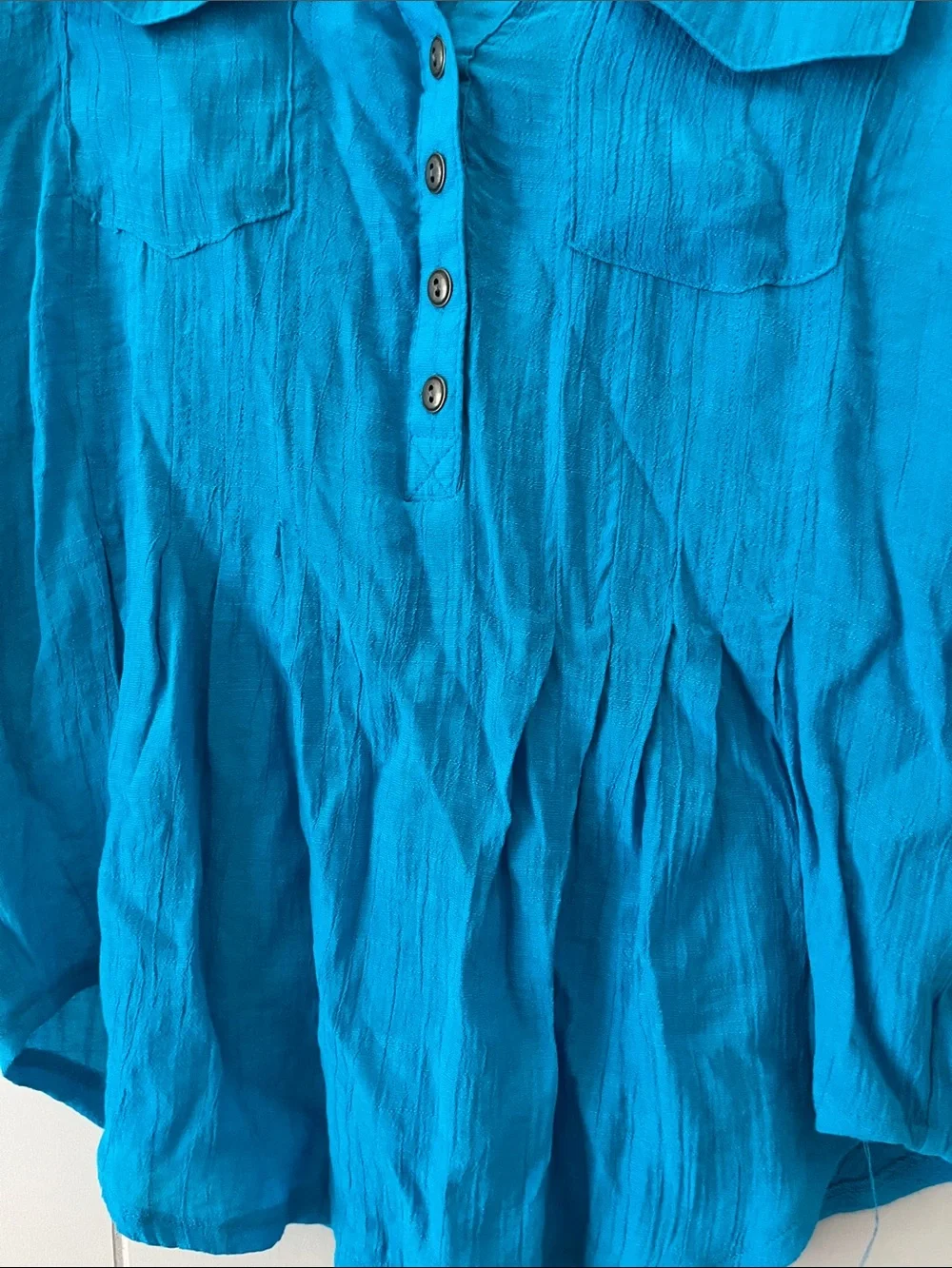 Alfani Women’s Turquoise Button-Front Blouse - Picture 4 of 8
